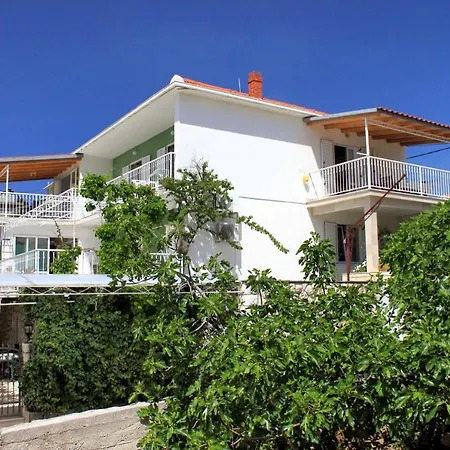 With A Parking Space Hvar - 624 Апартаменти Хвар