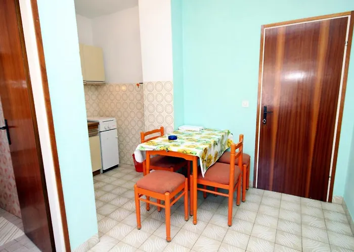 With A Parking Space Hvar - 624 Apartamento