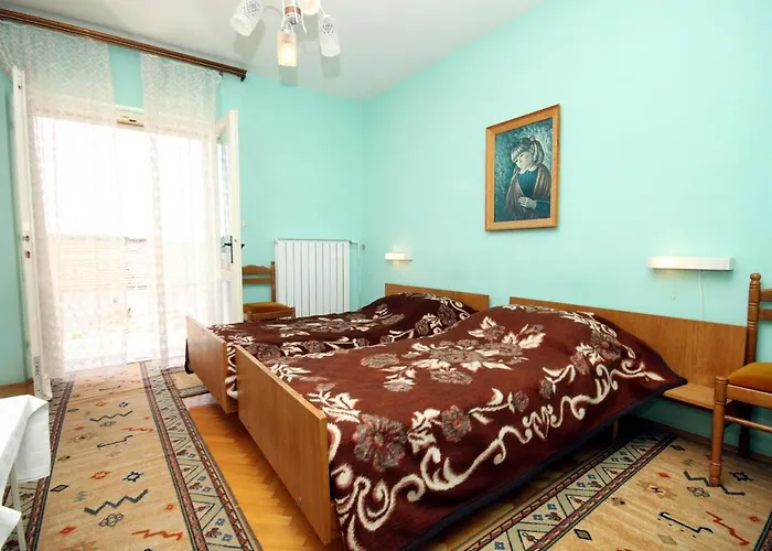 With A Parking Space Hvar - 624