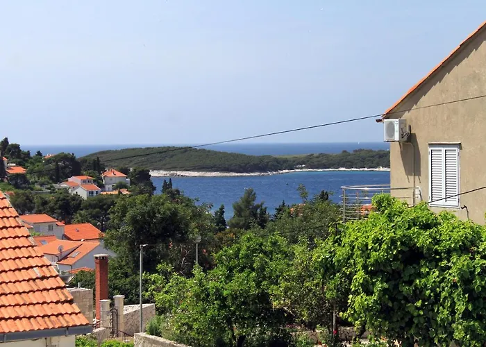 Διαμέρισμα With A Parking Space Hvar - 624