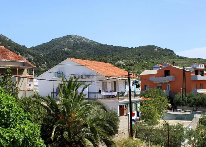 Διαμέρισμα With A Parking Space Hvar - 624