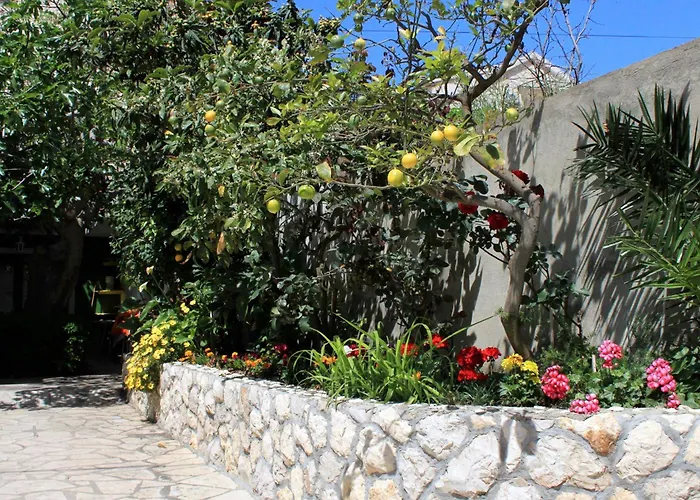 With A Parking Space Hvar - 624 Διαμέρισμα